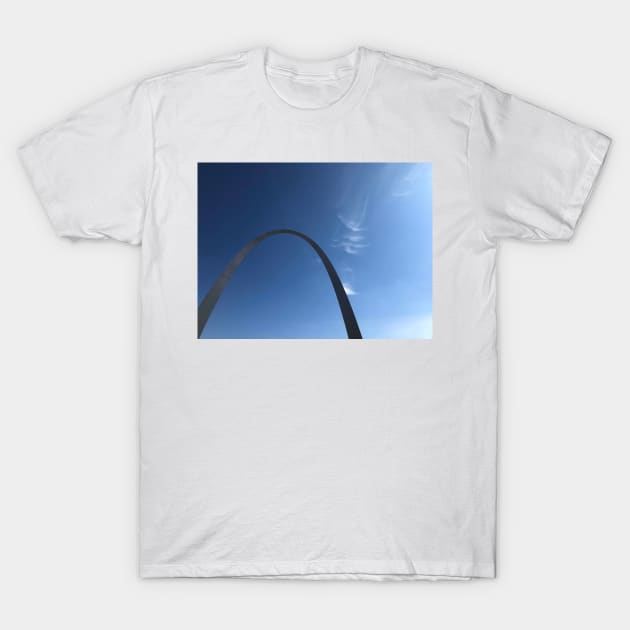 St. Louis Arch T-Shirt by hannahehansen